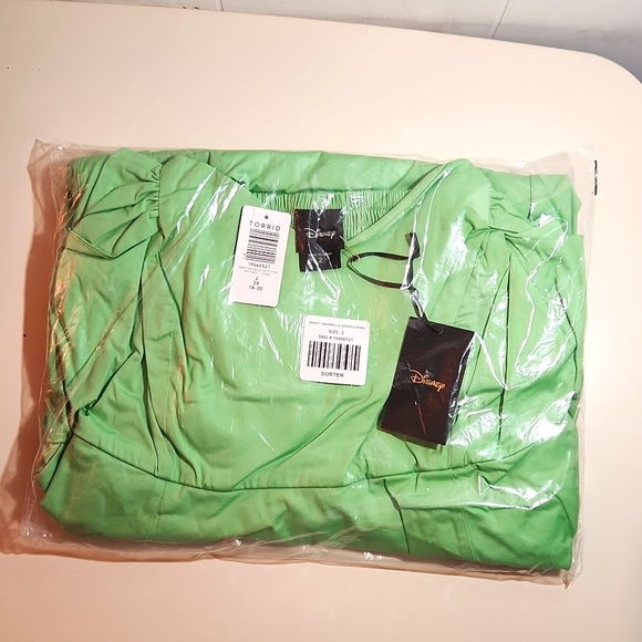 ❤️NWT VINTAGE TORRID TINKERBELL DRESS - OFF SHOULDER HALLOWEEN COSTUME COSPLAY - Picture 4 of 12